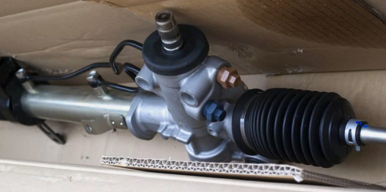 Надёжная и долговечная рулевая рейка на Тойота Рав 4: безопасность и комфорт за рулём