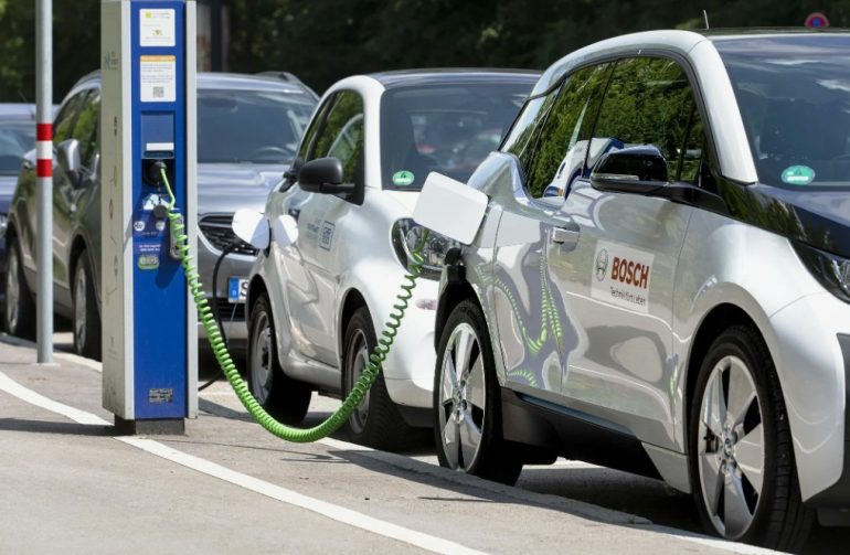 Электромобили под ударом в 2026 году: почему сразу несколько моделей уходят с рынка и что это значит для водителей