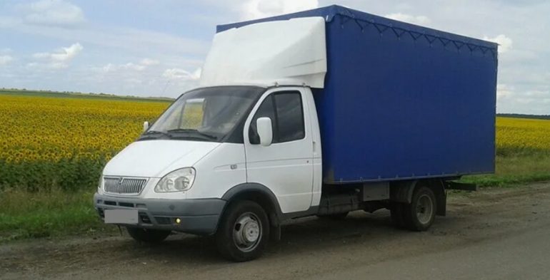 Сезонные грузоперевозки: почему зимой транспортировка обходится дороже