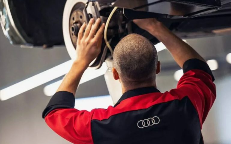 Плановое обслуживание Audi: какие работы нельзя откладывать