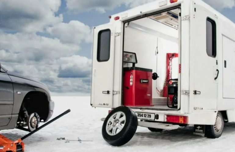 ТО, диагностика и шиномонтаж на месте: выездной автосервис